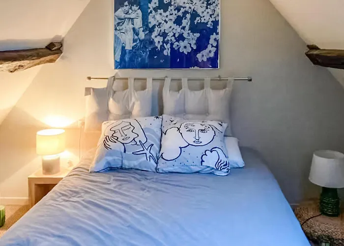 Lovely In Les Deux Egli Hébergement de vacances Canville-les-Deux-Églises