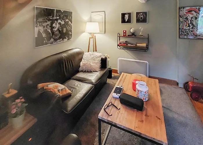 Lovely In Les Deux Egli Hébergement de vacances Canville-les-Deux-Églises